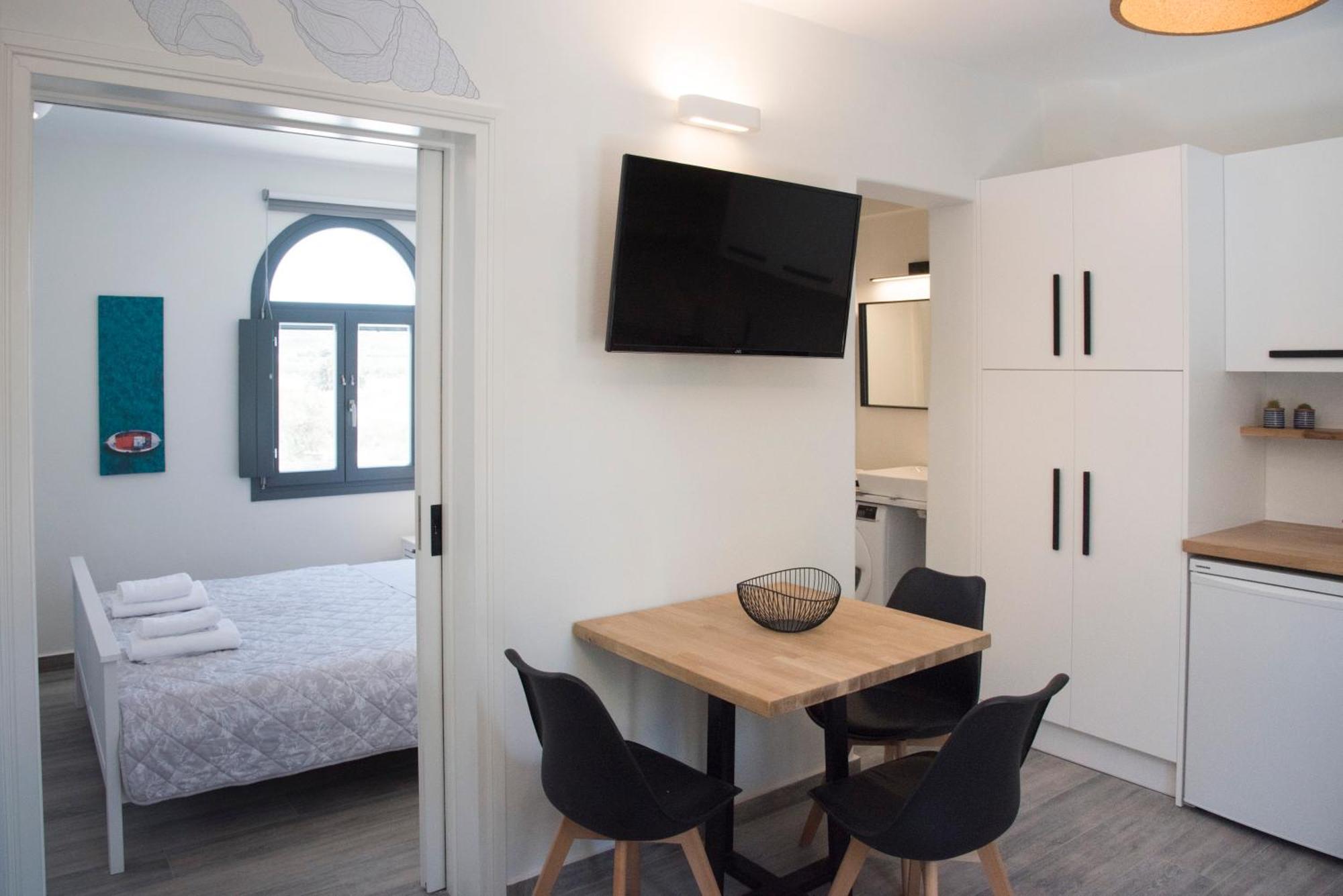 White New 1Bd House With Private Jacuzzi In Isterni Βίλα Isterni  Εξωτερικό φωτογραφία