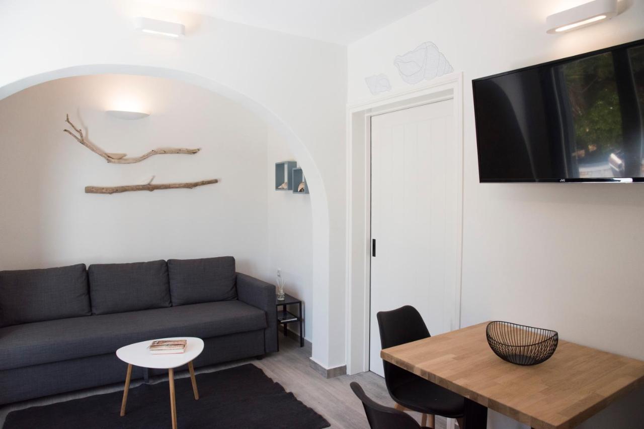 White New 1Bd House With Private Jacuzzi In Isterni Βίλα Isterni  Εξωτερικό φωτογραφία